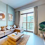 Chic And Airy 1Br Furnished In 2020 Marquis