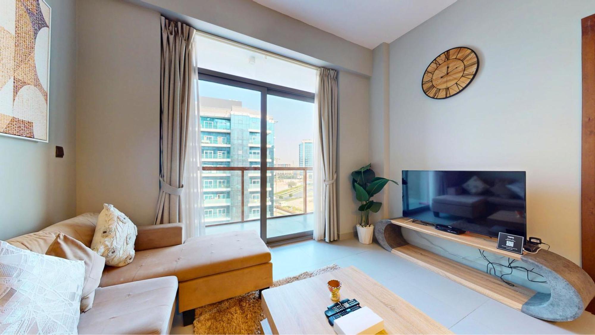 Apartment Chic And Airy 1br Furnished In 2020 Marquis Dubai