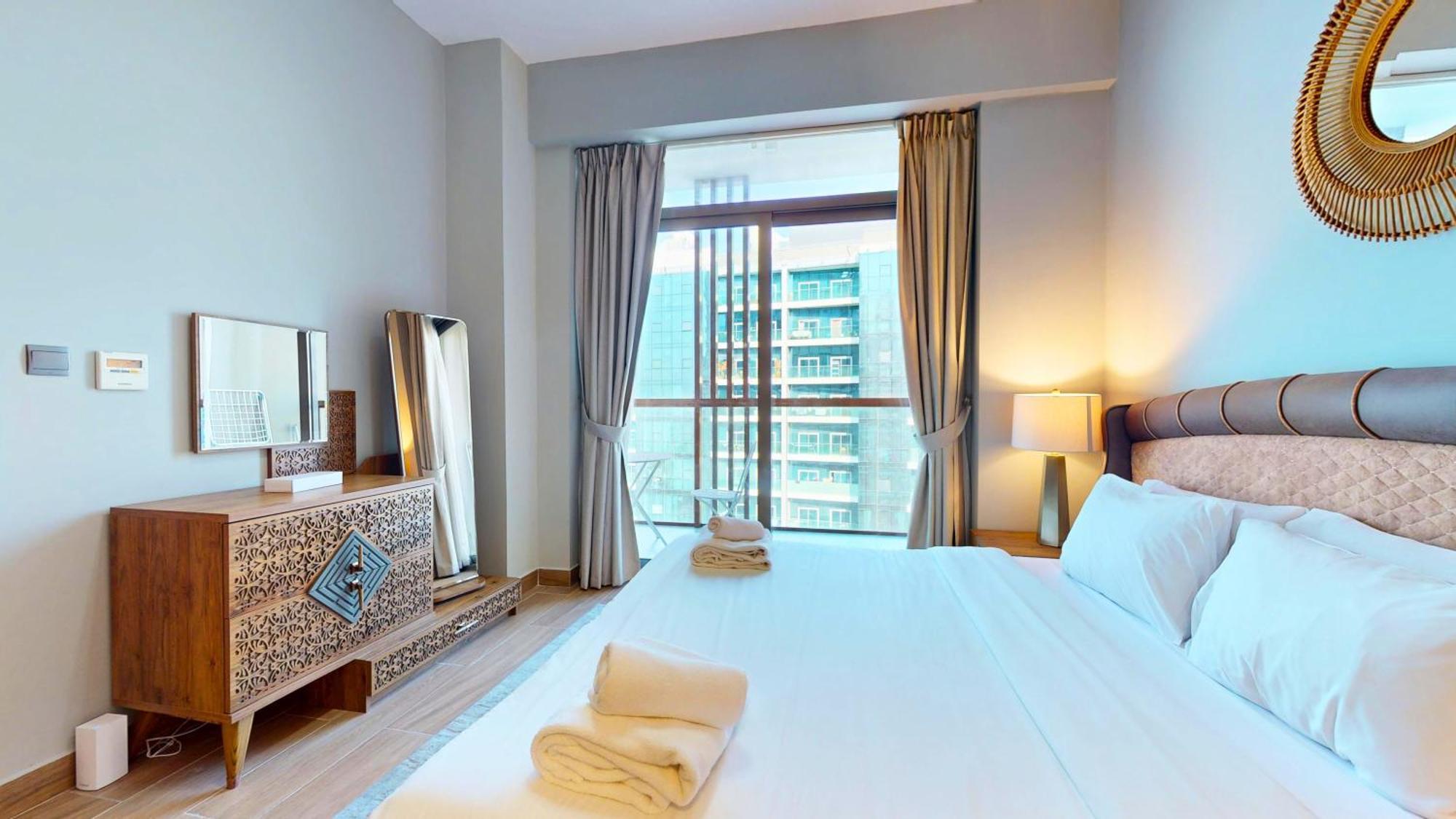 Chic And Airy 1br Furnished In 2020 Marquis Apartment *